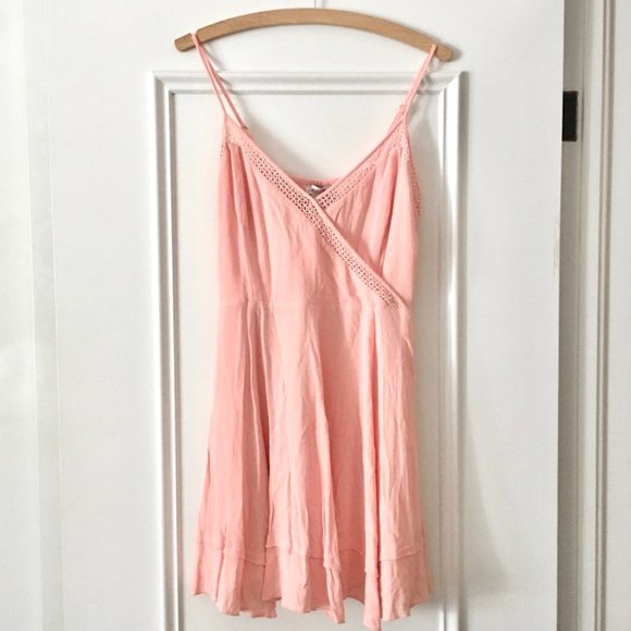 Heartloom light pastel pink v-neck surplice mini dress M, spring - Picture 1 of 10